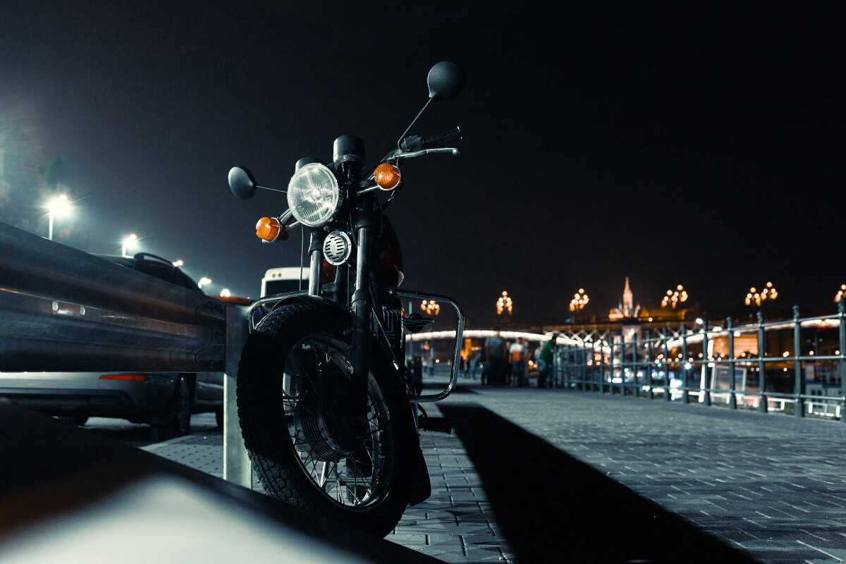 金曜の夜風に背中を押されて日常を抜け出す近場旅