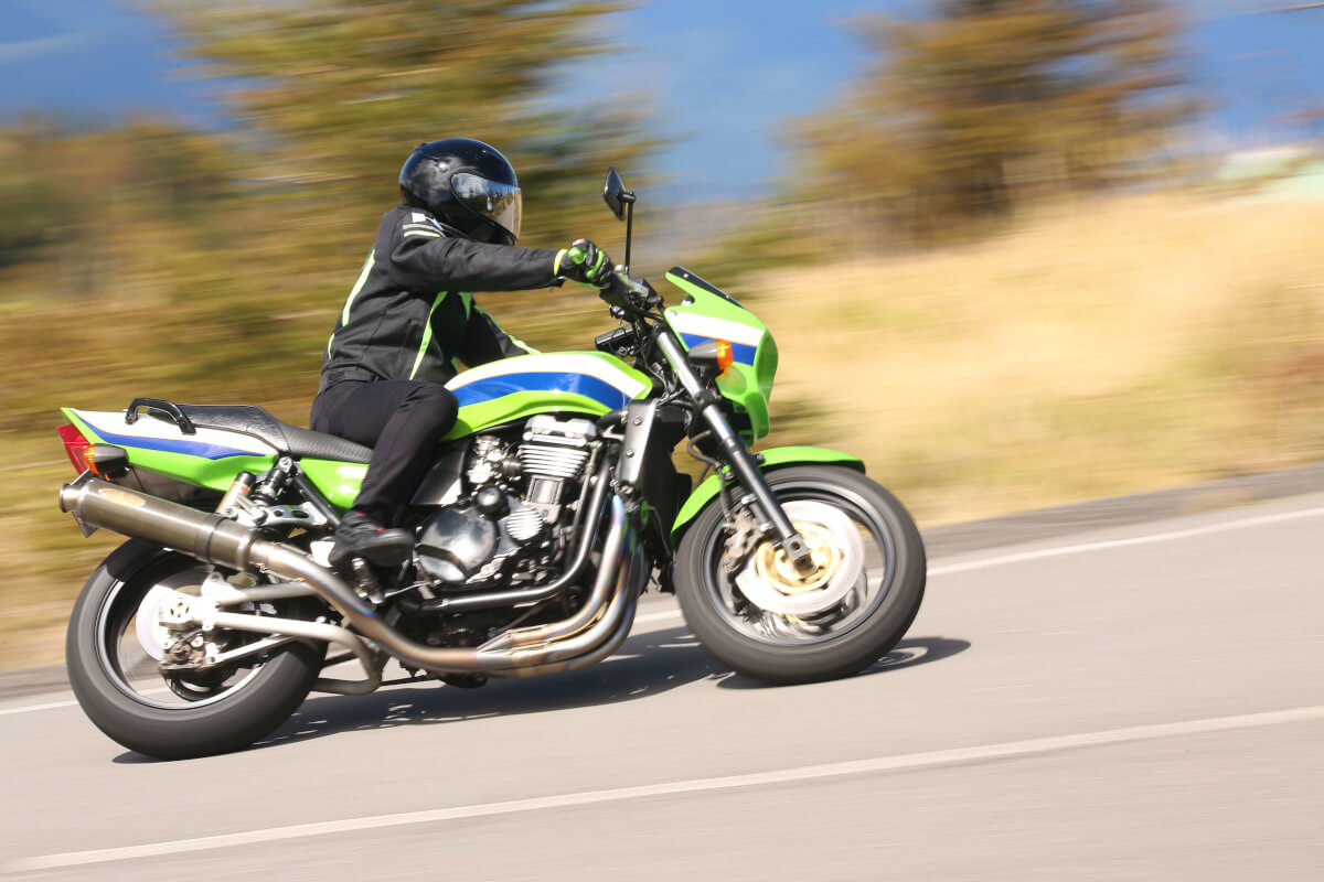 週末の小さな旅を快適に続けられる旅向きバイク